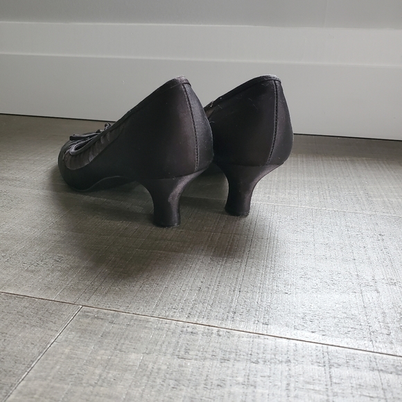 Casual Mid Heel Pumps Mesh Rim and Bow - Picture 2 of 4